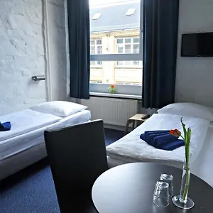 Transit 2*, Berlijn Duitsland